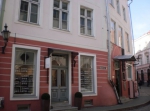 Suur Karja 2, Tallinn. Teostatud kogu hoone restaureerimine alates vundamentide kindlustamisest lõpetades viimistlusega. 2008a. parimaks tunnistatud restaureeritud objekt Tallinna vanalinnas.